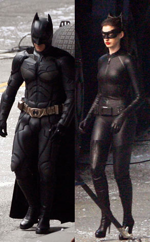 Batman Vs Catwoman Christian Bale And Anne Hathaway Suit Up On The Set Of The Dark Knight Rises E Online